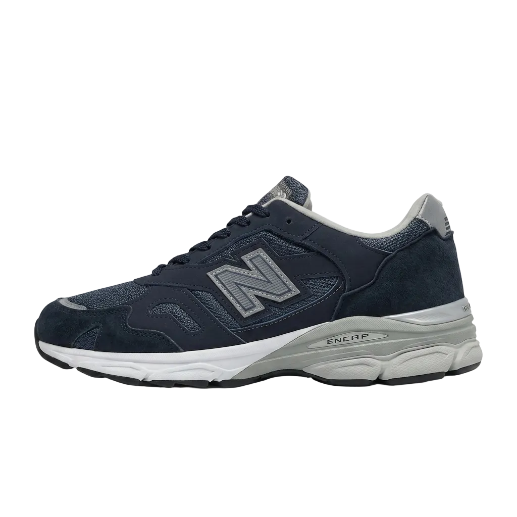 Side view of the New Balance 920 multi-textured ENCAP midsole and rubber outsole providing stability and everyday lifestyle cushioning.
