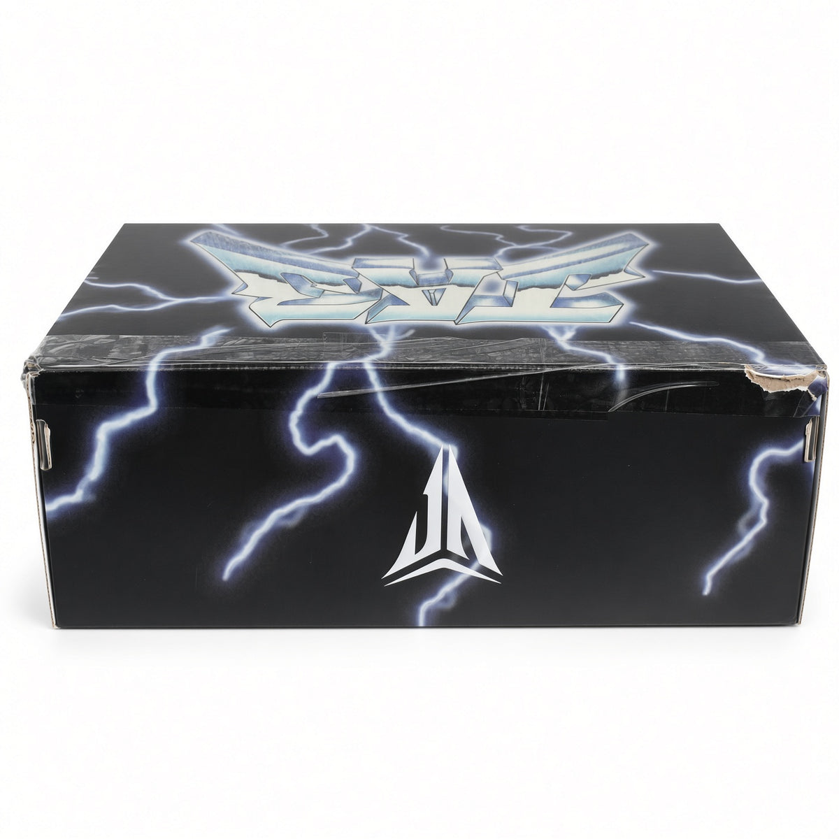 Original Nike shoe box label showing Ja 3 NY vs NY SKU IM0464-001 size details showing damaged box