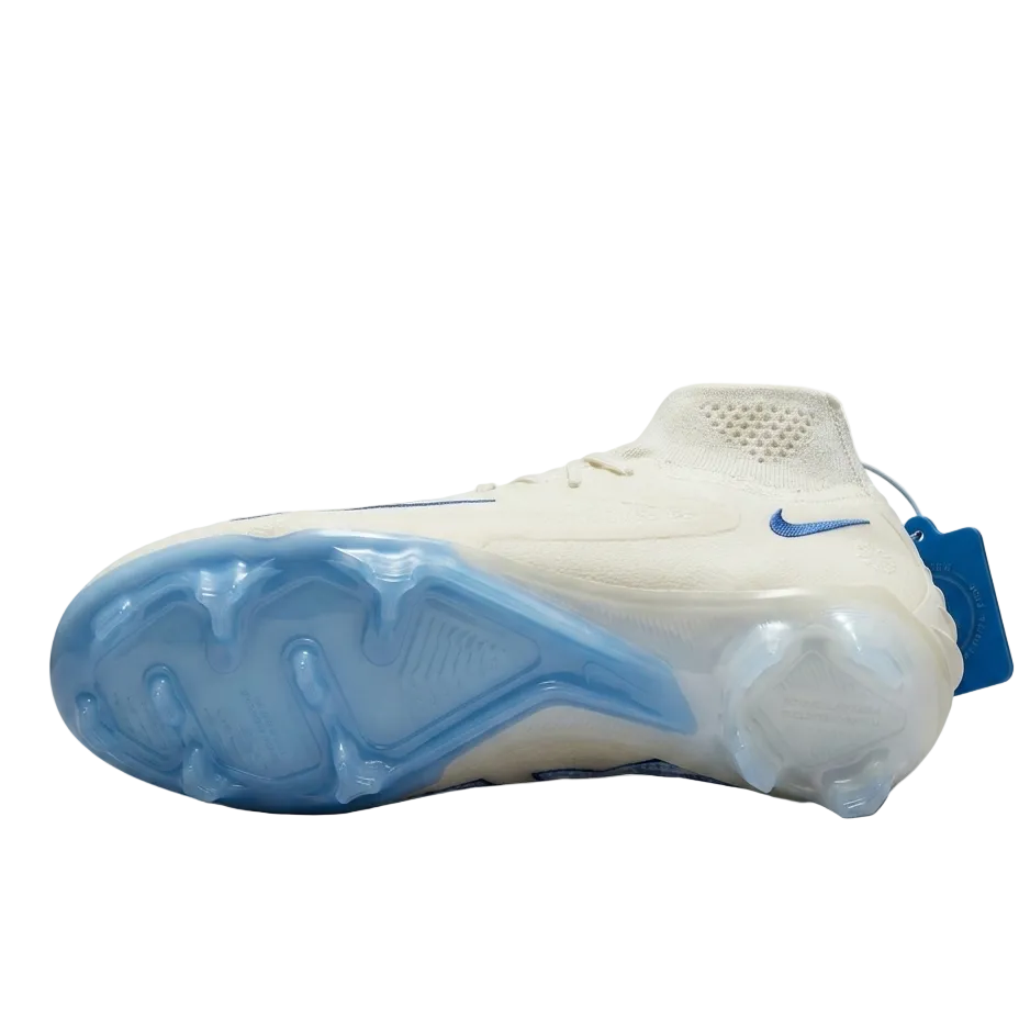 Outsole and FG stud configuration of Nike Phantom 6 High Elite LV8 Fear Nothing Pack