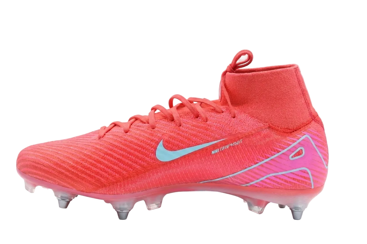 Medial inner side view of the lightweight Flyknit material on the Nike Zoom Superfly 10 Elite HJ3717-800.